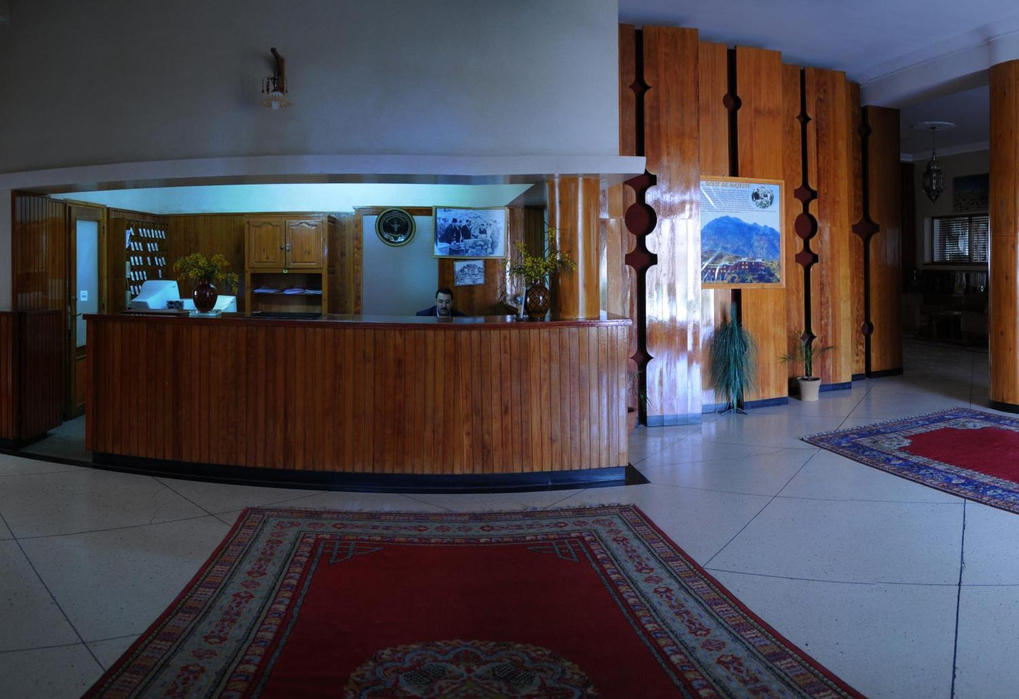 Hotel Les Amandiers Tafraout Exterior photo